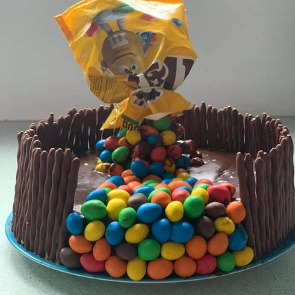 Contestant cake