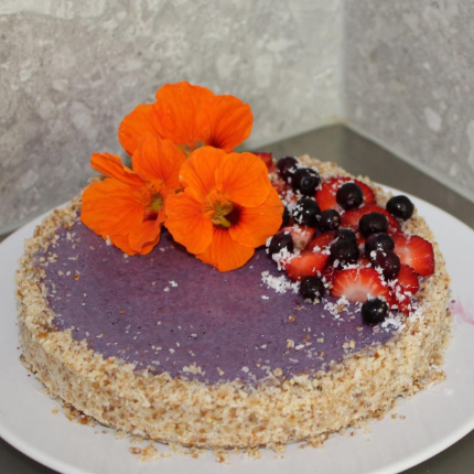 Contestant cake